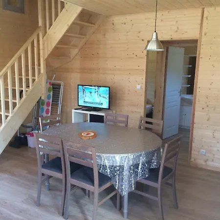 Chalet Arreau 아로